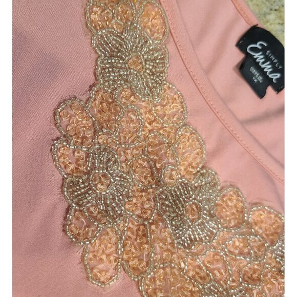 Simply Emma Size 1X Sharkbite Hem 3/4 Sleeve Beaded Embellished Neck Top Pink - Picture 9 of 15
